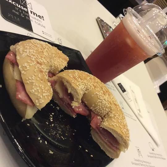 Vmode magazine журнал. Fish and chips рисунок. Eat and go лого. Pm eat. Пряности и радости фильм.