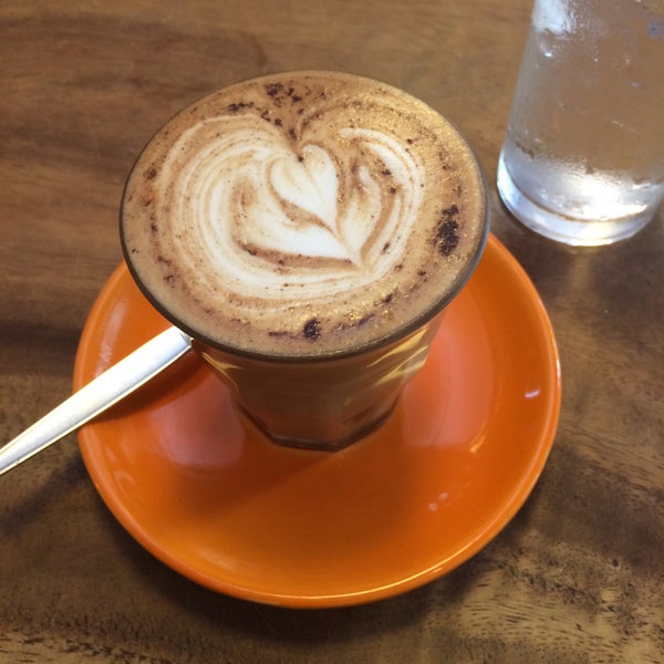 10/23/2016에 Elina Y.님이 Overstand Coffee &amp; Breakfast에서 찍은 사진