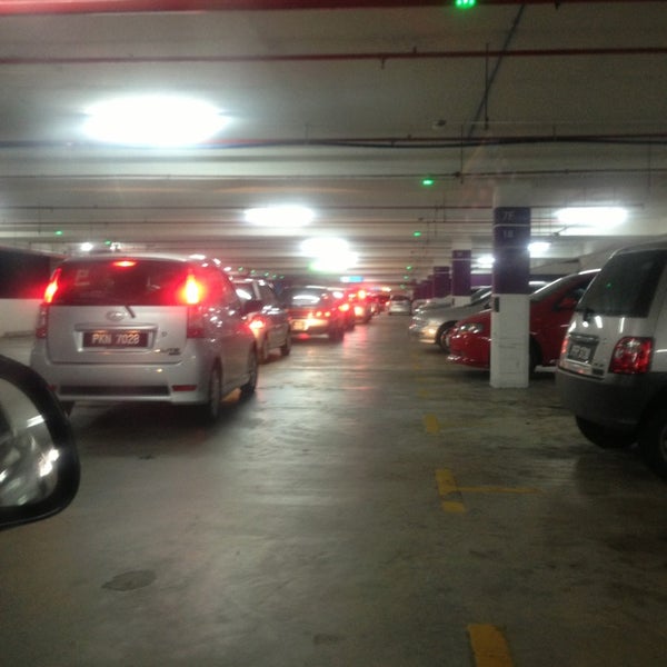 gurney paragon parking entrance Rose Ogden