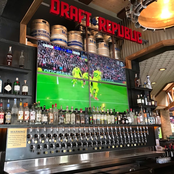 Photo taken at Draft Republic Carlsbad by Andy on 5/7/2019