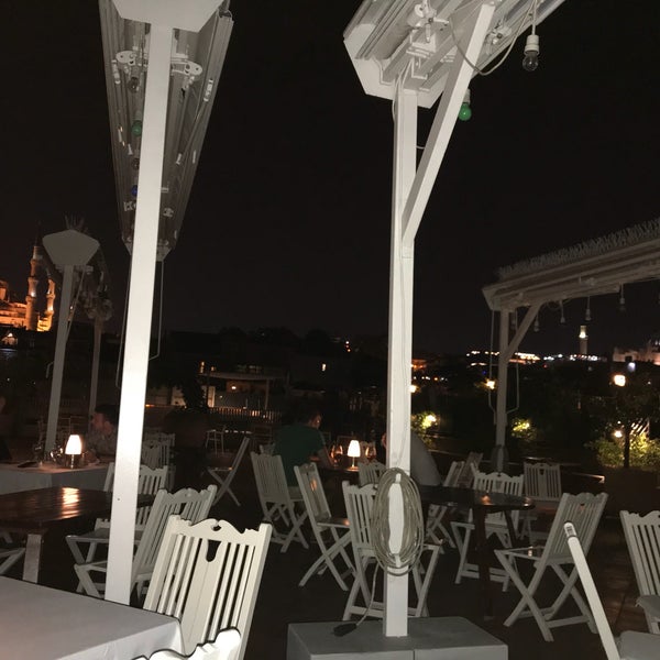 Foto scattata a Armada Teras Restaurant da Selin Bektaş il 8/31/2018