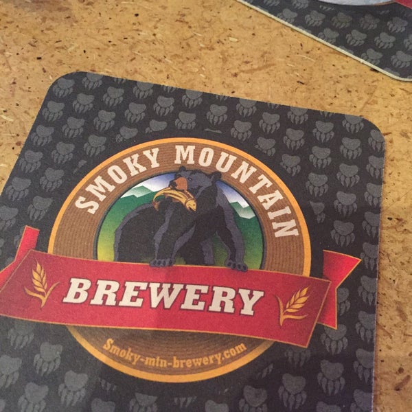 Photo taken at Smoky Mountain Brewery by STACEY on 8/1/2016