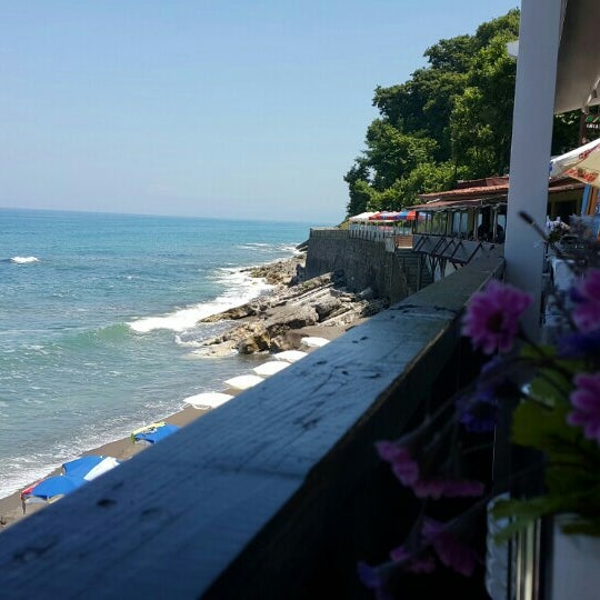 Photo taken at Çapa Beach &amp; Cafe by ILGIN I. on 7/20/2015
