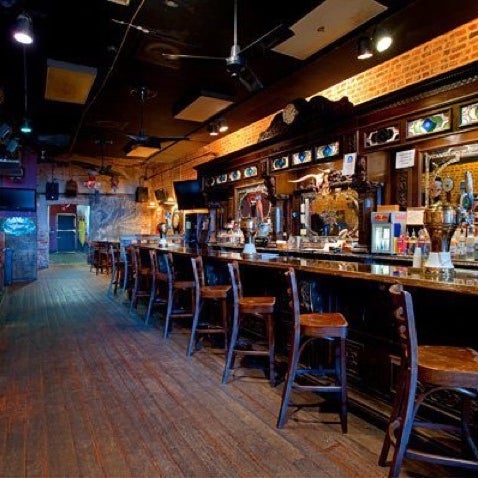 Снимок сделан в The Brick: Charleston&#39;s Favorite Tavern пользователем Matthew Q. 11/29/2012