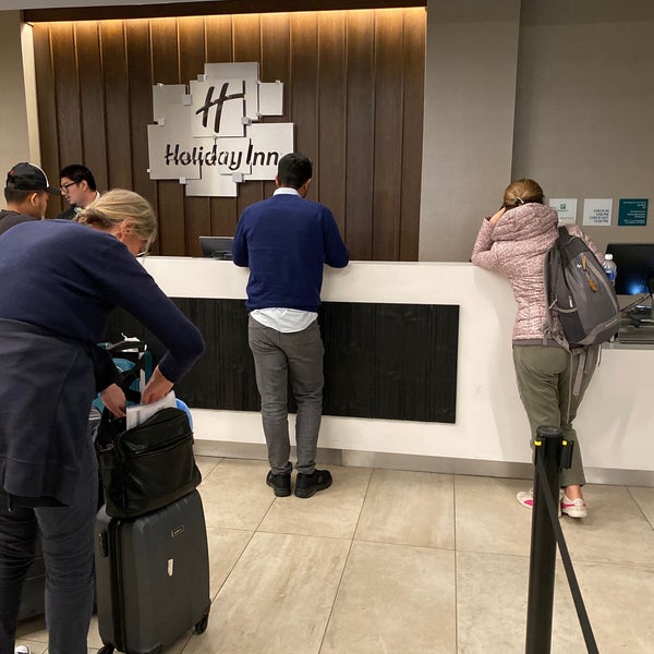 Photo taken at Holiday Inn Los Angeles - LAX Airport by Ali Rıza Ö. on 1/26/2020