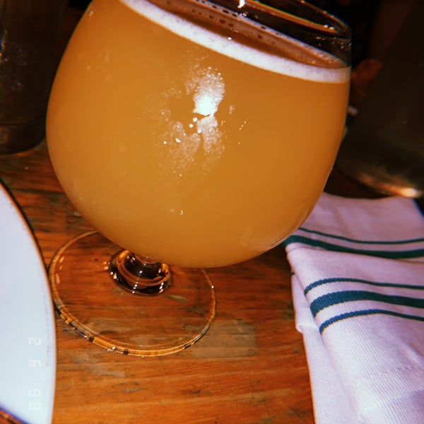 Photo taken at Draught 55 by Lynn R. on 6/2/2019