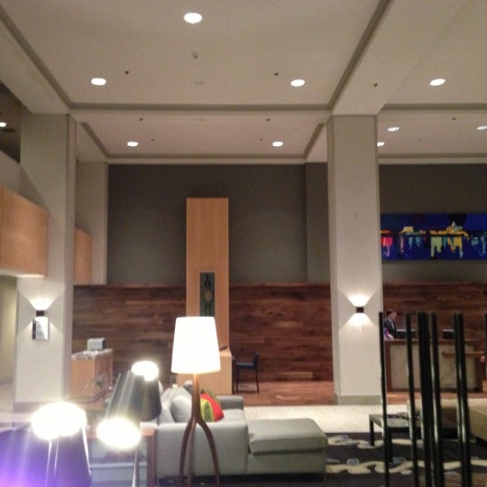 Снимок сделан в Delta Hotels by Marriott Fredericton пользователем James T. 11/27/2012