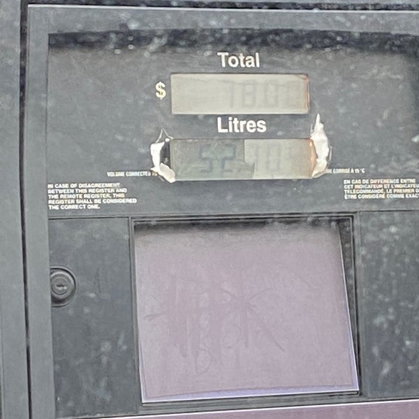 K & A Variety & Gas Bar 4 tips de 108 visitantes