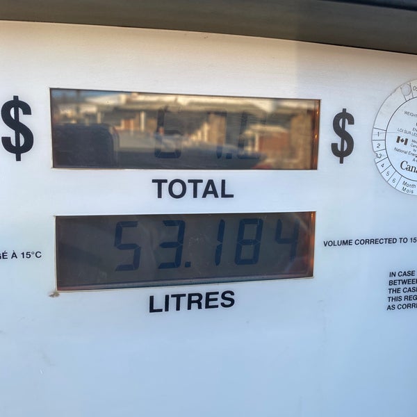 K & A Variety & Gas Bar 4 tips de 108 visitantes