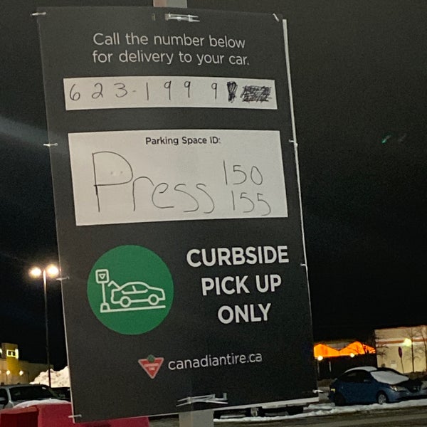 Canadian Tire Hardware Store in Thunder Bay