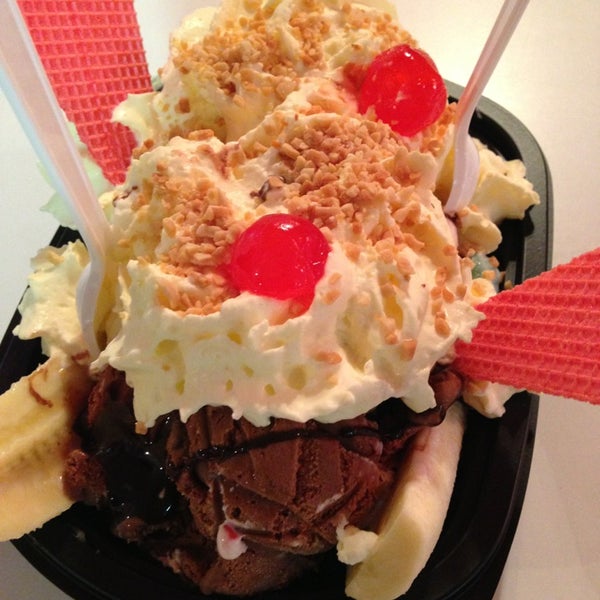 Ollies Burgers And Ice Cream Ice Cream Parlor