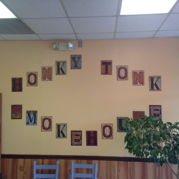 Foto scattata a Honky Tonk Smokehouse da Teddy B. il 3/28/2014