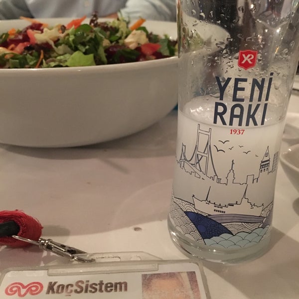 Foto diambil di Beybalık Restaurant &amp; Sazende Fasıl oleh Serdar D. pada 11/18/2016