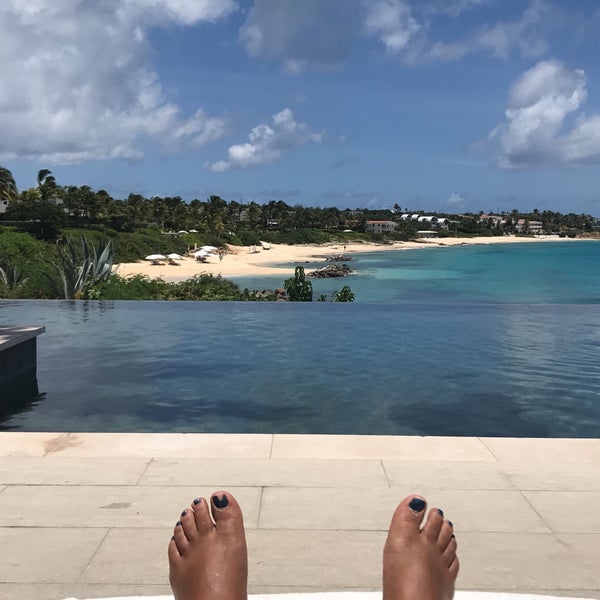 Photo taken at Four Seasons Resort and Residences Anguilla by LaVerrrgui on 6/24/2017