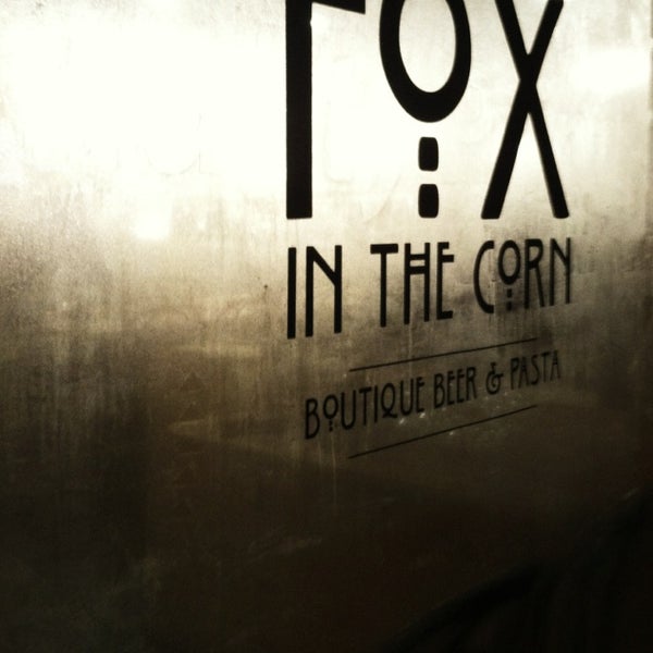 8/1/2015にVicky B.がFox in the Cornで撮った写真