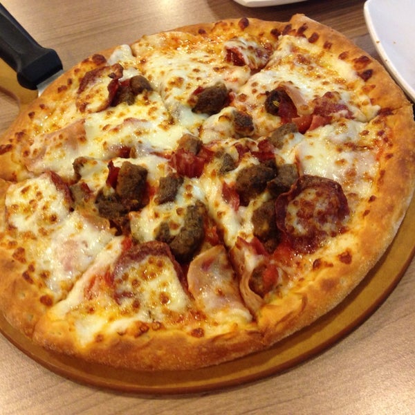 Папа пицца спб. Papa pizza иркутск. Папа пицца спб. Папа джонс на ветеранов. Пицца папа джонс в санкт-петербурге.