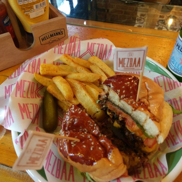 3/2/2019 tarihinde Ferhatziyaretçi tarafından MEZBAA Steak&amp;Burger'de çekilen fotoğraf
