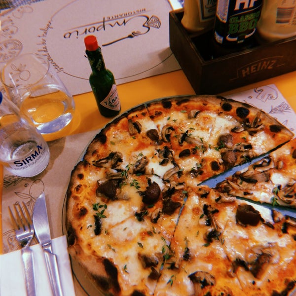 Снимок сделан в Emporio Pizza &amp; Pasta пользователем Ferhat 7/28/2019