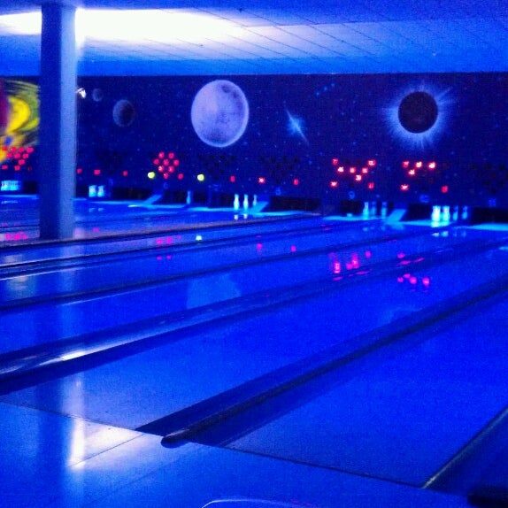 2/16/2013 tarihinde Fernanda F.ziyaretçi tarafından Star Bowling'de çekilen fotoğraf