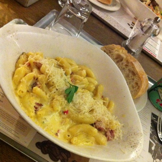 Photo taken at Vapiano by Diana S. on 11/24/2012