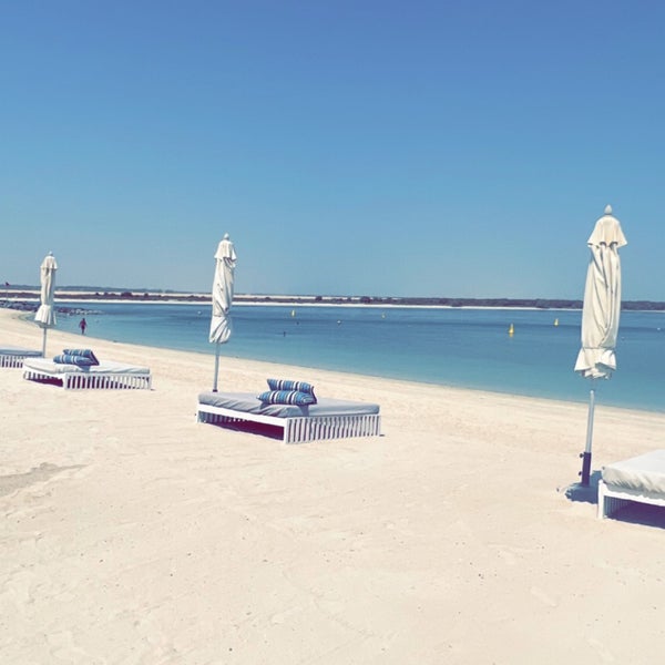 Photo taken at Yas Beach / شاطئ ياس by H.S.N on 9/9/2022