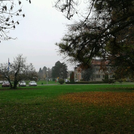 Das Foto wurde bei Institut Ruđer Bošković (IRB) von Ratko M. am 11/23/2012 aufgenommen