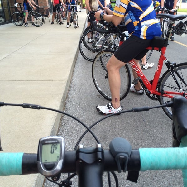 4/24/2014에 Allison W.님이 Trace Bikes에서 찍은 사진