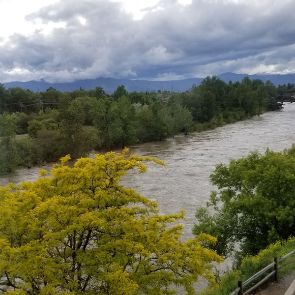 Das Foto wurde bei Comfort Inn von Melissa C. am 5/31/2018 aufgenommen