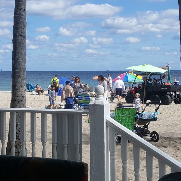 Photo taken at Aruba Beach Cafe by T. T. on 11/16/2019
