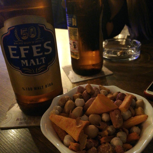 Das Foto wurde bei Şişman Efes Pub von Özden S. am 11/27/2019 aufgenommen