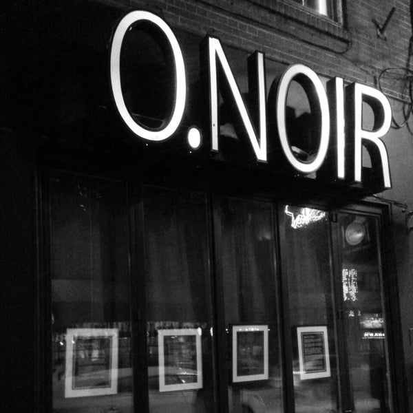 Foto diambil di O.Noir oleh Alex L. pada 12/31/2013