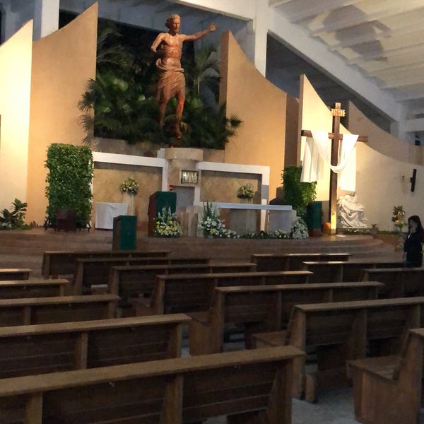 Foto tirada no(a) Parroquia de Cristo Resucitado por Jose N. em 2/25/2020
