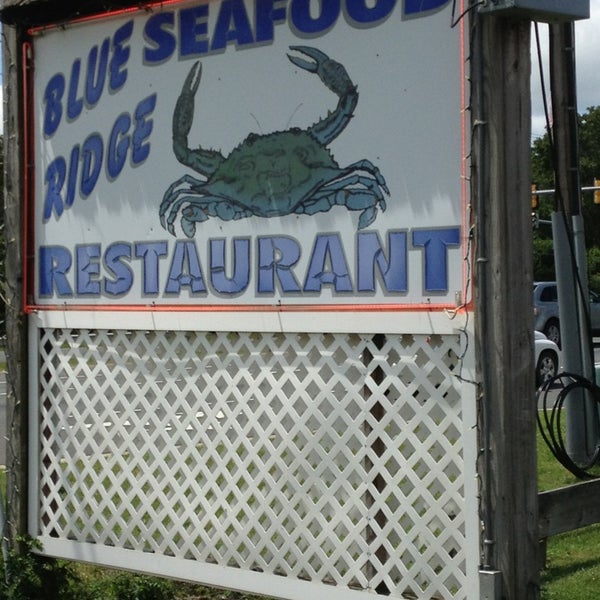 Foto tirada no(a) Blue Ridge Seafood por George P. em 7/13/2013