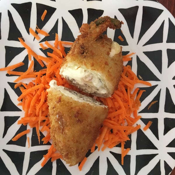 Суши егорьевск 6 микрорайон. Роллы со сметаной. Here sushi сельскохозяйственная. Суши соко. Суши соко радиоцентр.