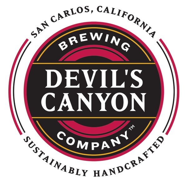 Foto tirada no(a) Devil&#39;s Canyon Brewing Company por Devil&#39;s Canyon Brewing Company em 12/10/2013