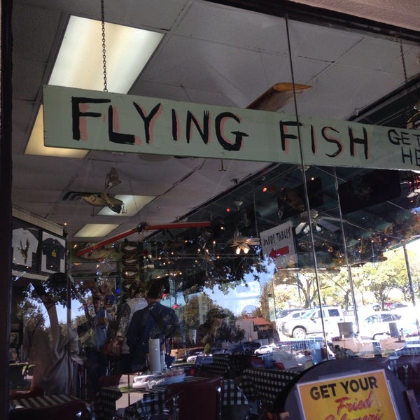 11/2/2013 tarihinde Patricia M.ziyaretçi tarafından Flying Fish'de çekilen fotoğraf