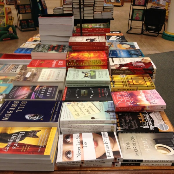 Photos At Barnes Noble 1599 S East Rd