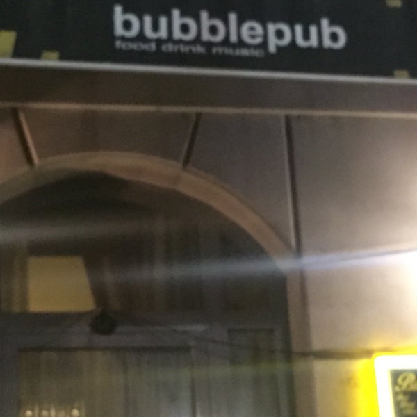 9/1/2018 tarihinde Umut C.ziyaretçi tarafından Bubble Pub'de çekilen fotoğraf