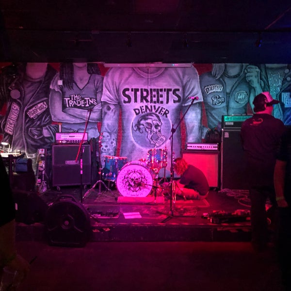 Photo taken at Streets of London Pub by Ronne P. on 9/16/2019