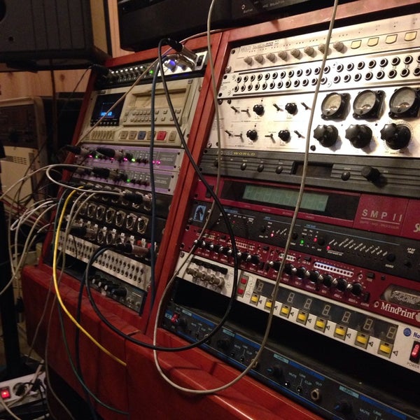 моно студия