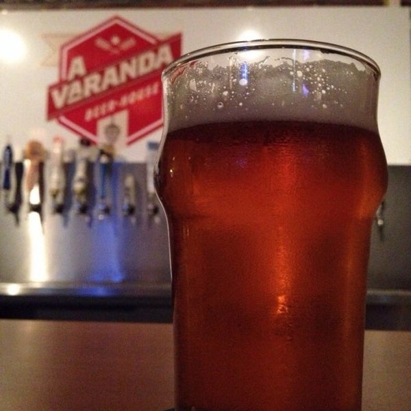 Photo taken at A Varanda Beer House by Gisele L. on 10/9/2014