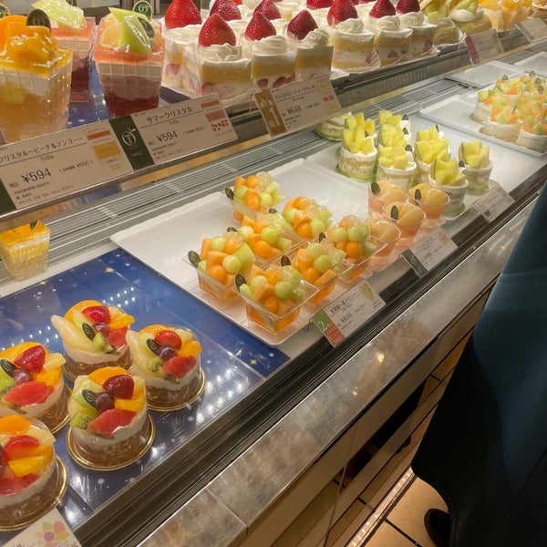 Fotos Bei 新宿高野 北千住丸井店 千住3 92