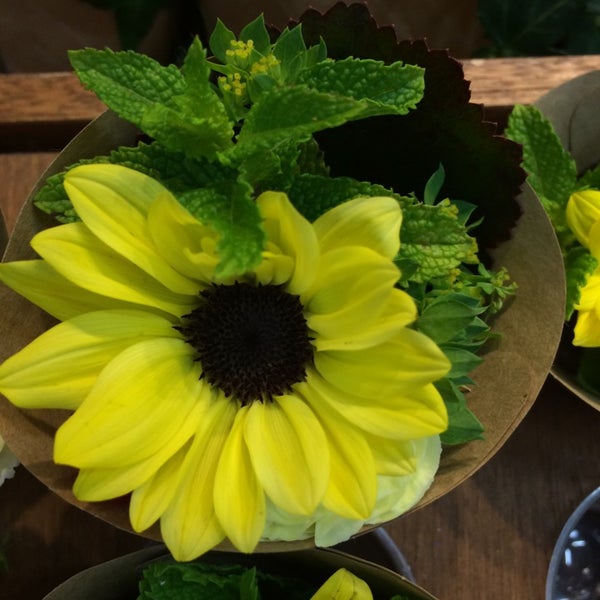 青山フラワーマーケット 2 Tips 青山フラワーマーケット 2 Tips