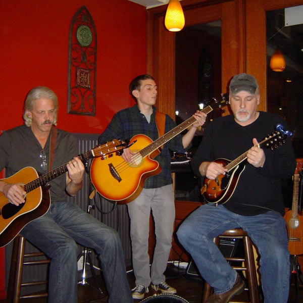 Live Music by the guys from Biscuit Jam on Wednesday evenings starting at 7pm