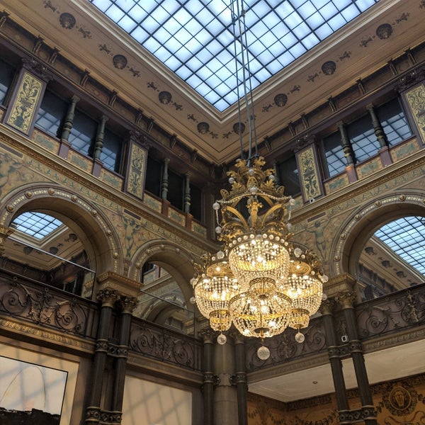Foto diambil di Hilton Paris Opéra oleh Justin S. pada 4/6/2019