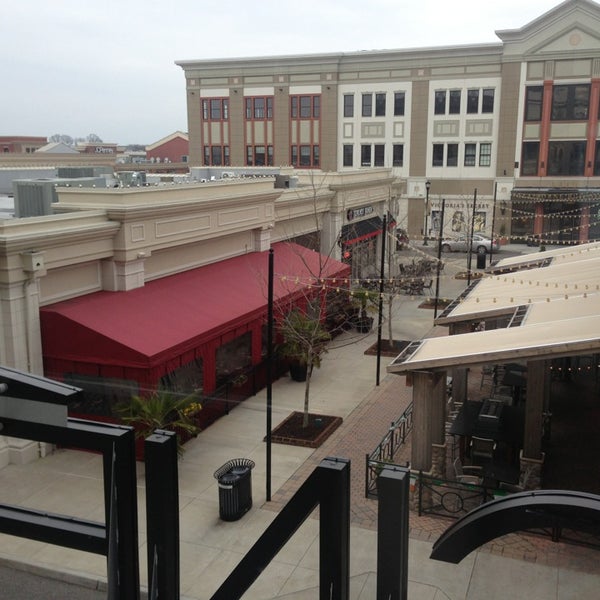 Peninsula Town Center Coliseum Central 20 tips