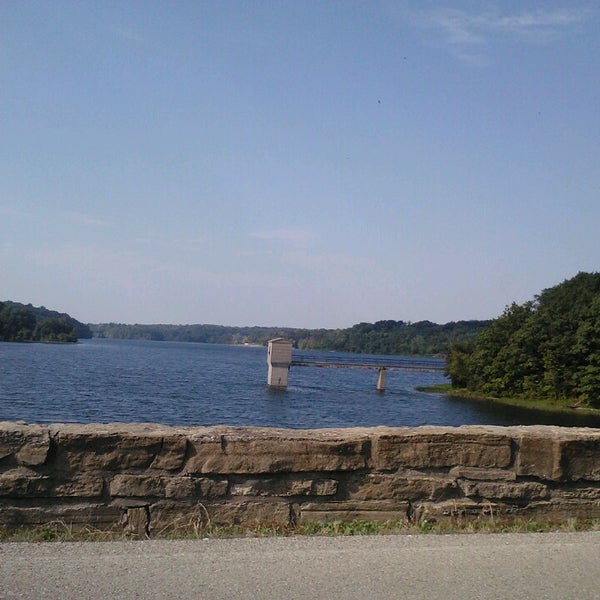 wyandotte county lake