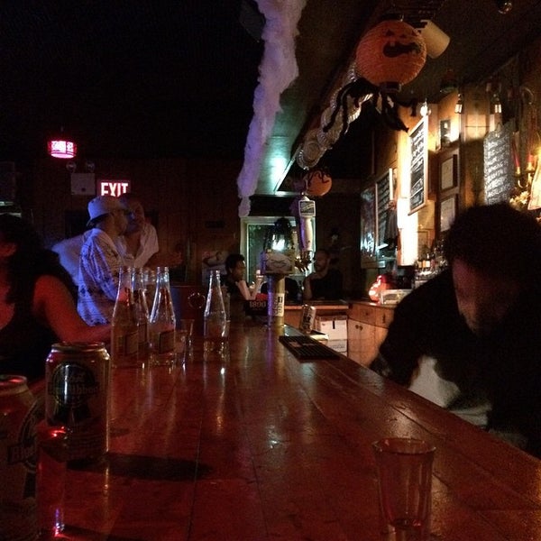 10/17/2014にAndrea H.がCherry Tavernで撮った写真