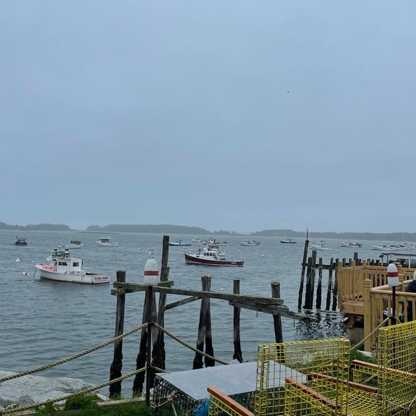8/19/2023 tarihinde Elsie T.ziyaretçi tarafından McLoons Lobster Shack'de çekilen fotoğraf