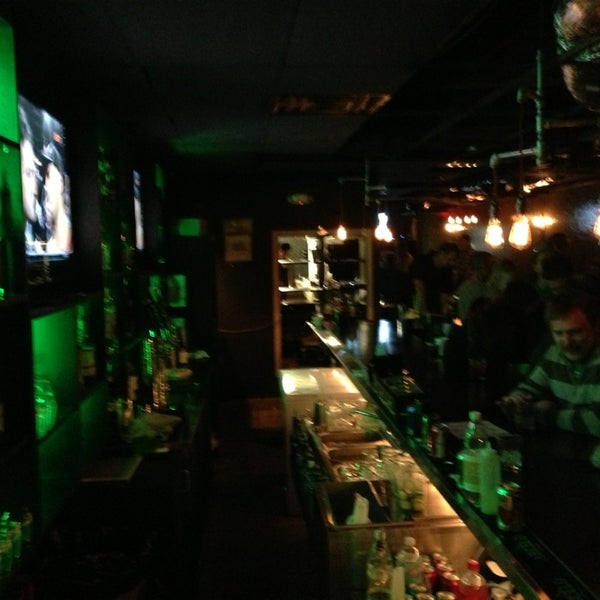 3/17/2013에 David M.님이 Nevermind Awesome Bar &amp; Eatery에서 찍은 사진